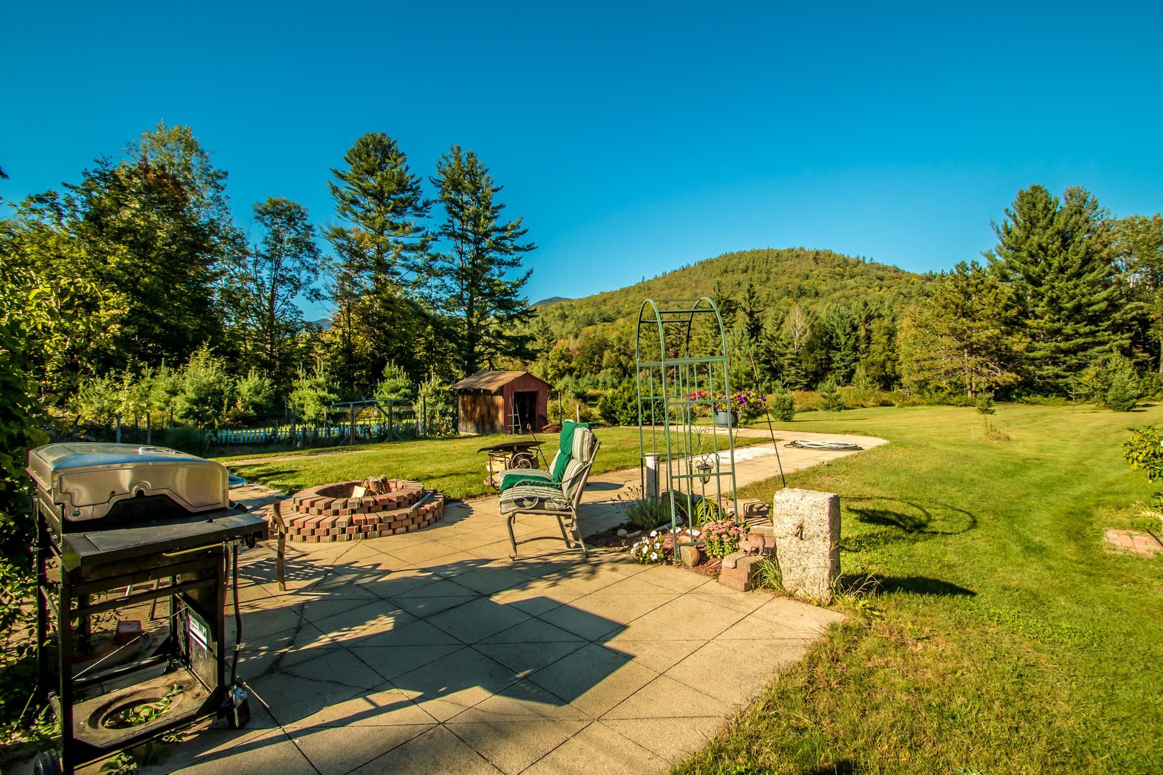 102 Cobb Farm Road Bartlett, NH 03812 - Photo 3 of 35