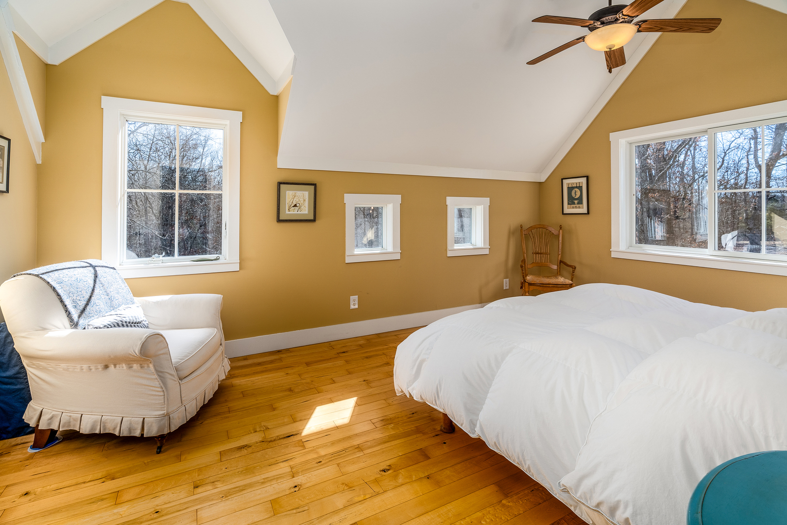 526 Shiloh Road Cobden, IL 62920 - Photo 29 of 59 a bedroom with a bed and couch