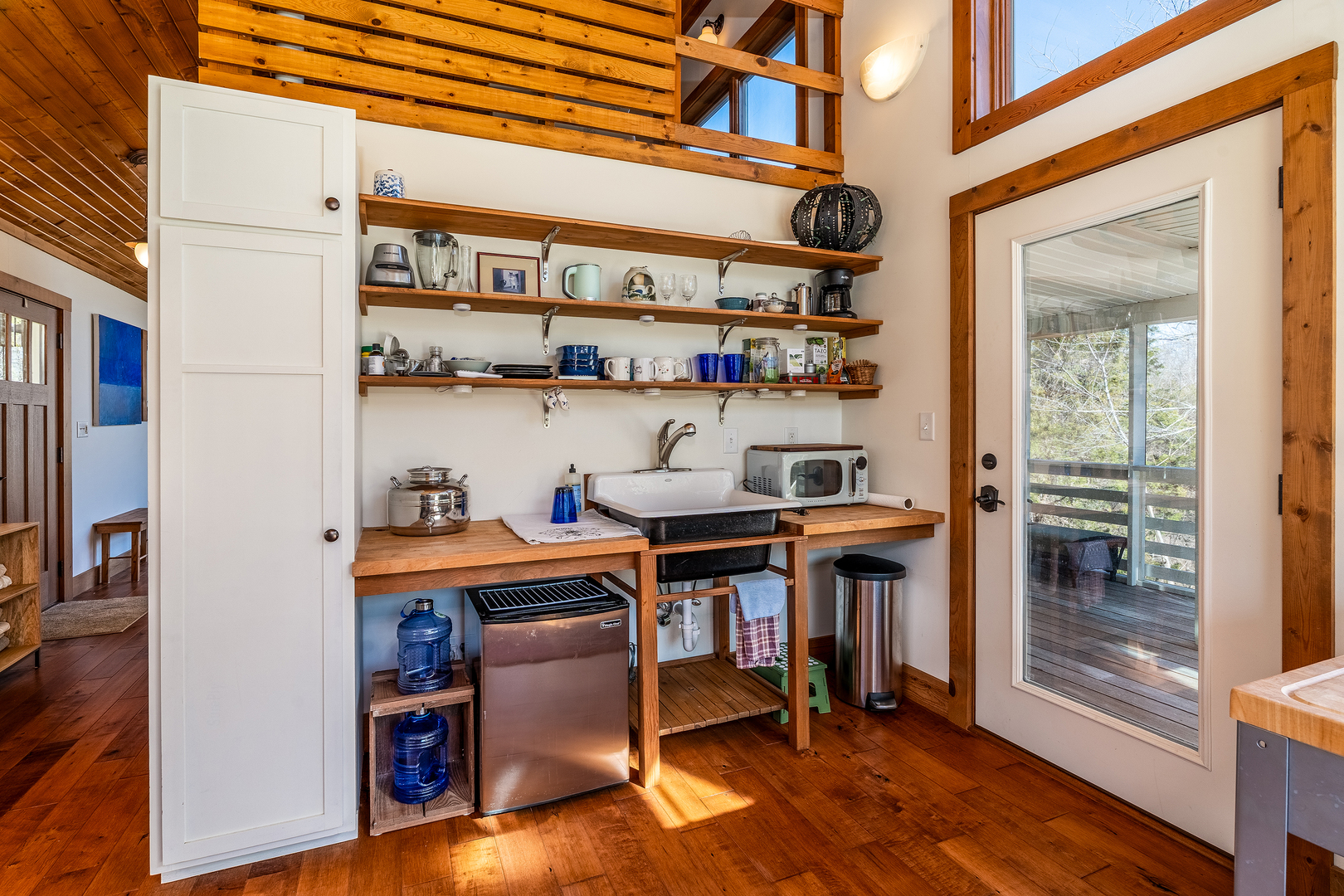 526 Shiloh Road Cobden, IL 62920 - Photo 44 of 59 a kitchen with stainless steel appliances granite countertop a refrigerator and wooden floor