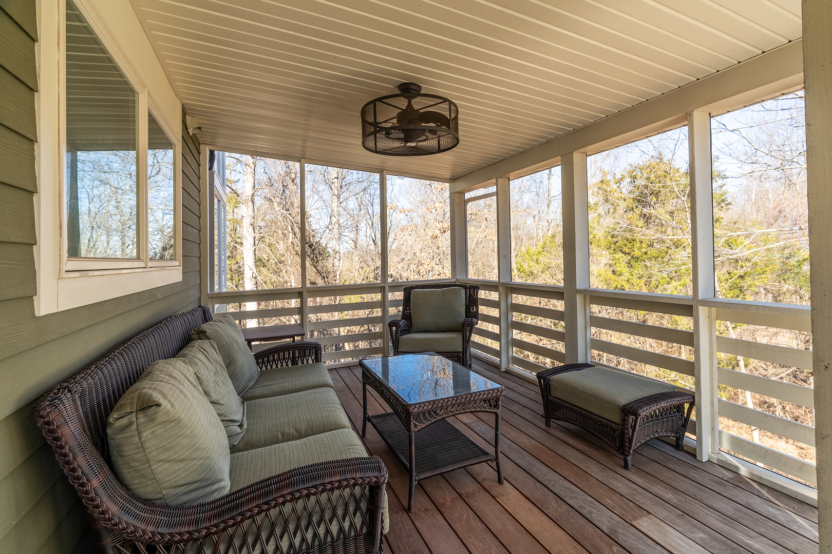 526 Shiloh Road Cobden, IL 62920 - Photo 45 of 59 a living room with furniture and a large window