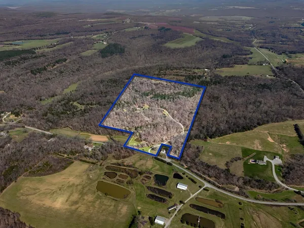 $749,900 | 526 Shiloh Road, Cobden, IL 62920