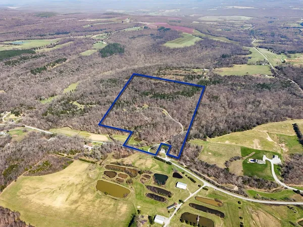 $749,900 | 526 Shiloh Road, Cobden, IL 62920