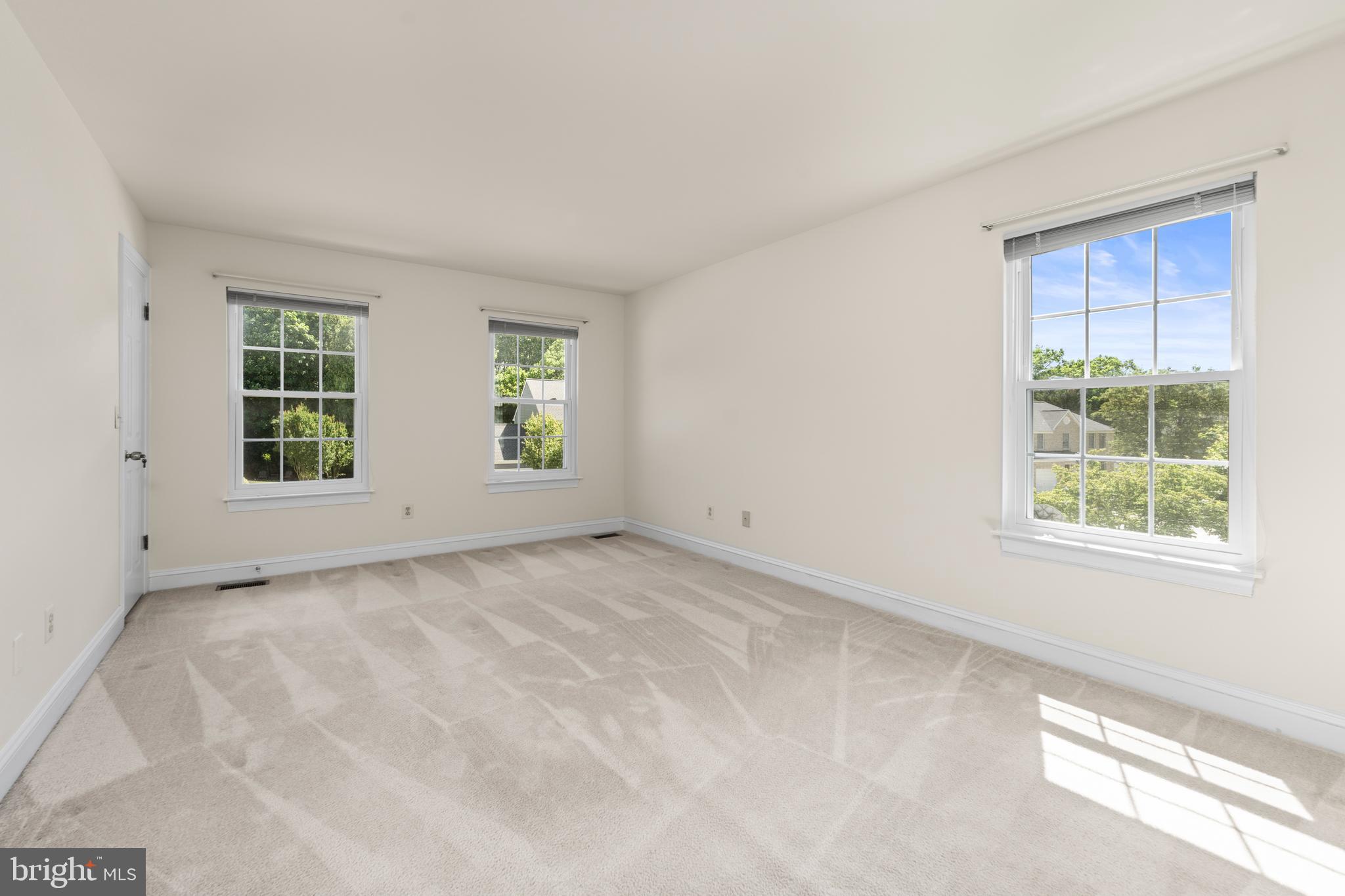 2 Ringleaf Court Cockeysville, MD 21030 - Photo 13 of 34 Primary bedroom