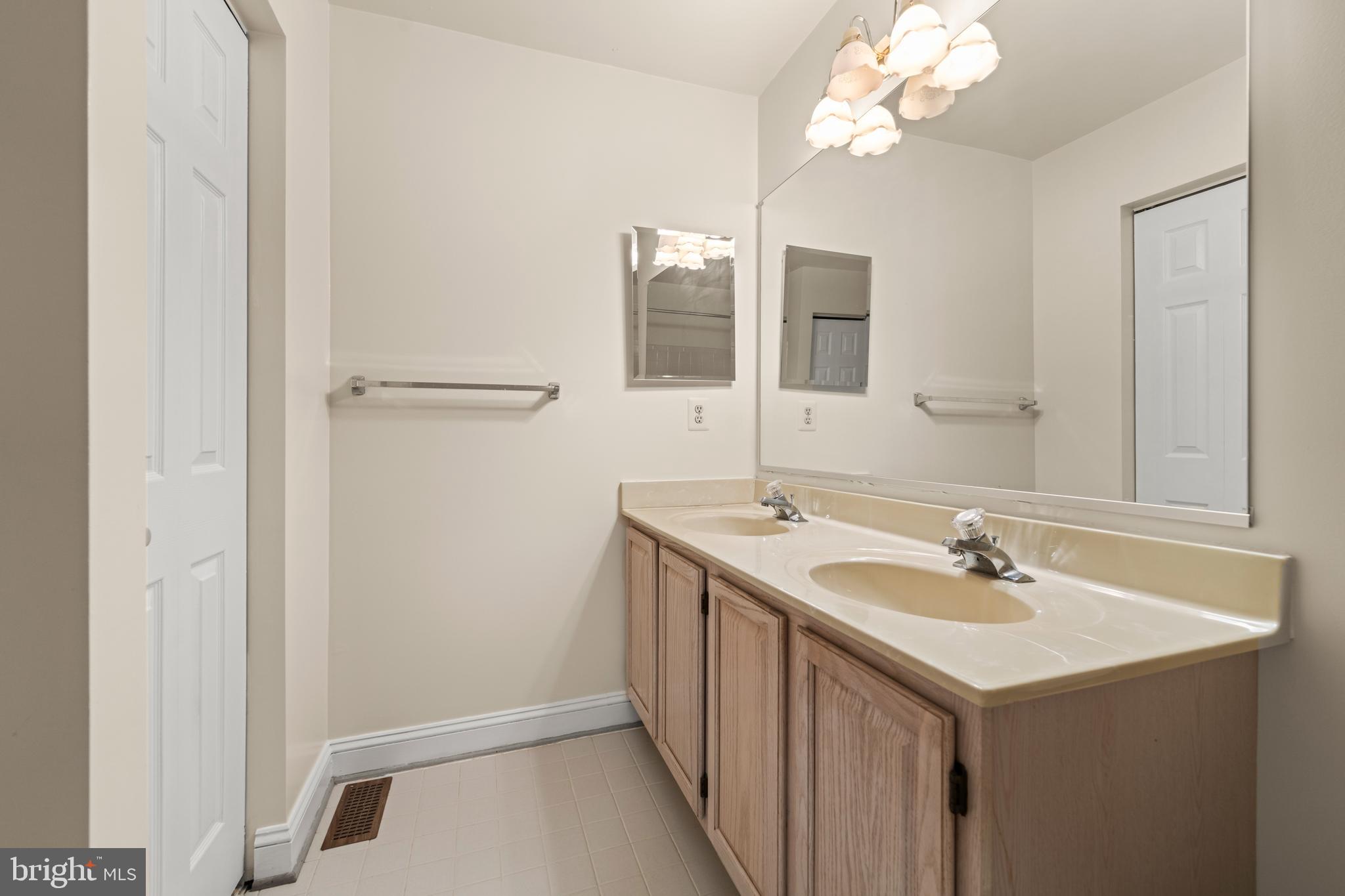 2 Ringleaf Court Cockeysville, MD 21030 - Photo 22 of 34 2nd primary bedroom bath with dual sink vanity