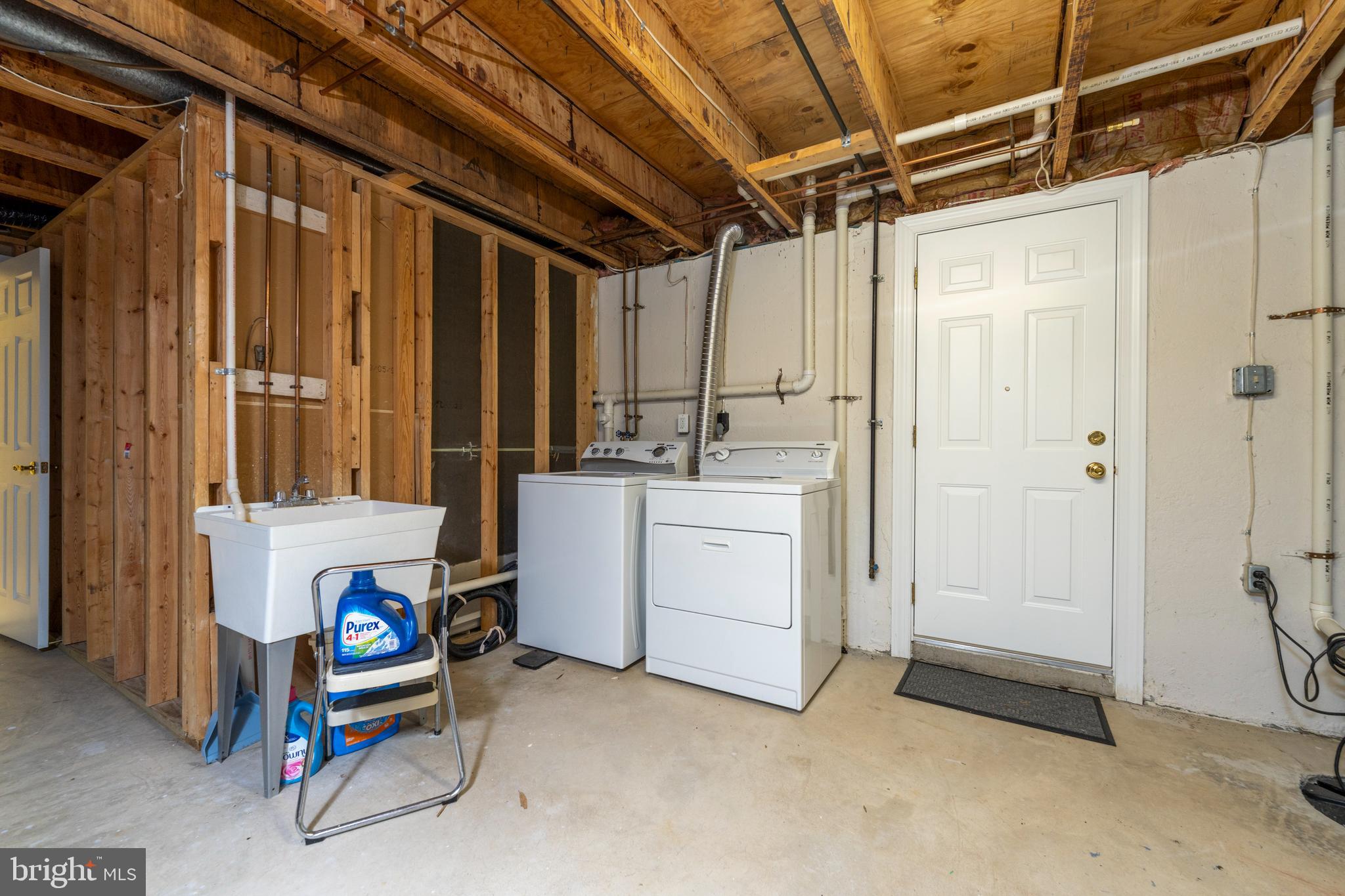 2 Ringleaf Court Cockeysville, MD 21030 - Photo 30 of 34 Lower level laundry w/ walk out steps to yard