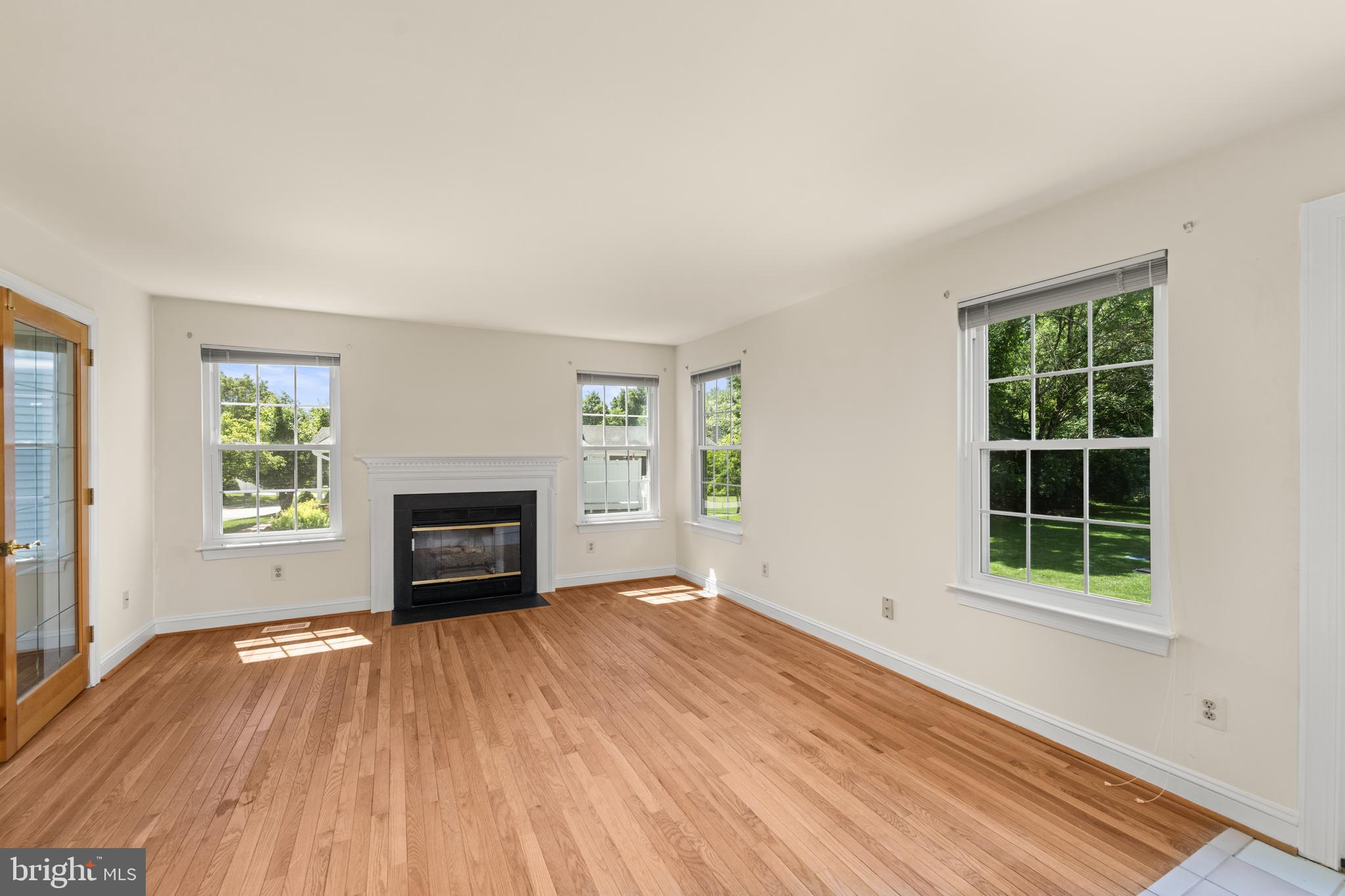 2 Ringleaf Court Cockeysville, MD 21030 - Photo 7 of 34 Family room with gas fireplace