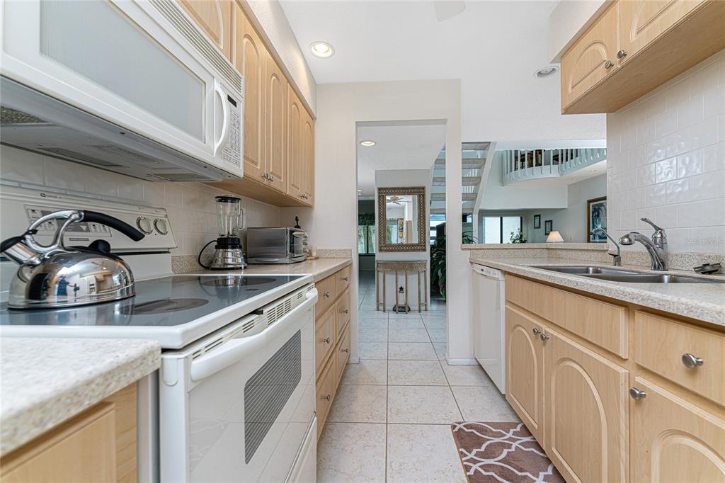 2950 North Beach Road, Unit B522 Englewood, FL 34223 - Photo 17 of 53