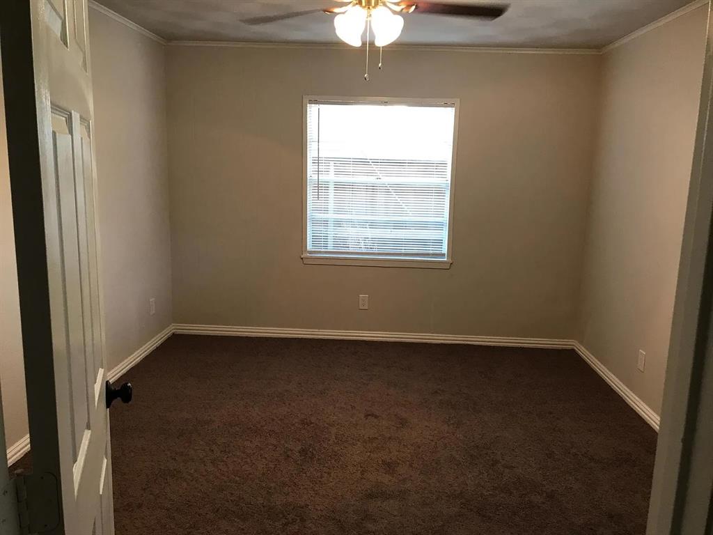 1617 East Union Bower Road Irving, TX 75061 - Photo 12 of 14 an empty room with a window