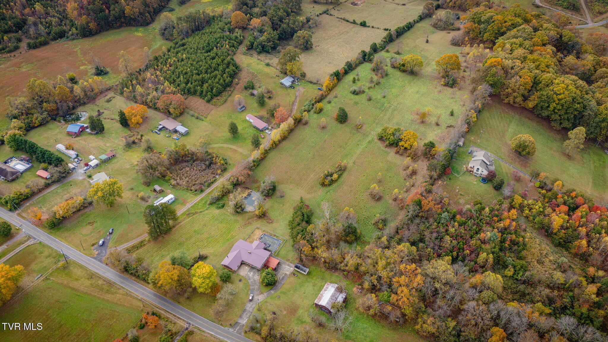 1566 Mill Creek Road, Unit 1 Fall Branch, TN 37656 - Photo 10 of 17 103