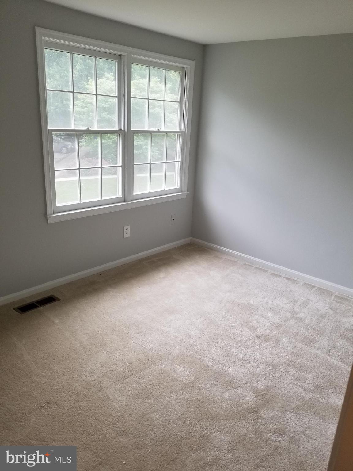 8639 Hawk Run Terrace Gaithersburg, MD 20886 - Photo 14 of 19 Second bedroom