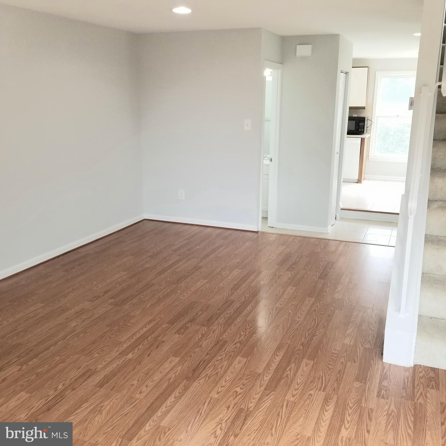 8639 Hawk Run Terrace Gaithersburg, MD 20886 - Photo 6 of 19