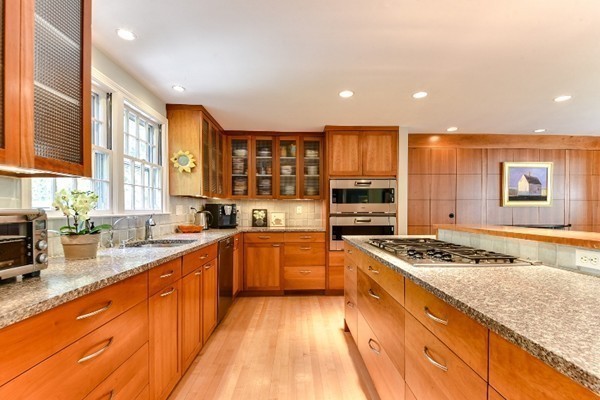 109 Deer Path Lane Weston, MA 02493 - Photo 5 of 15