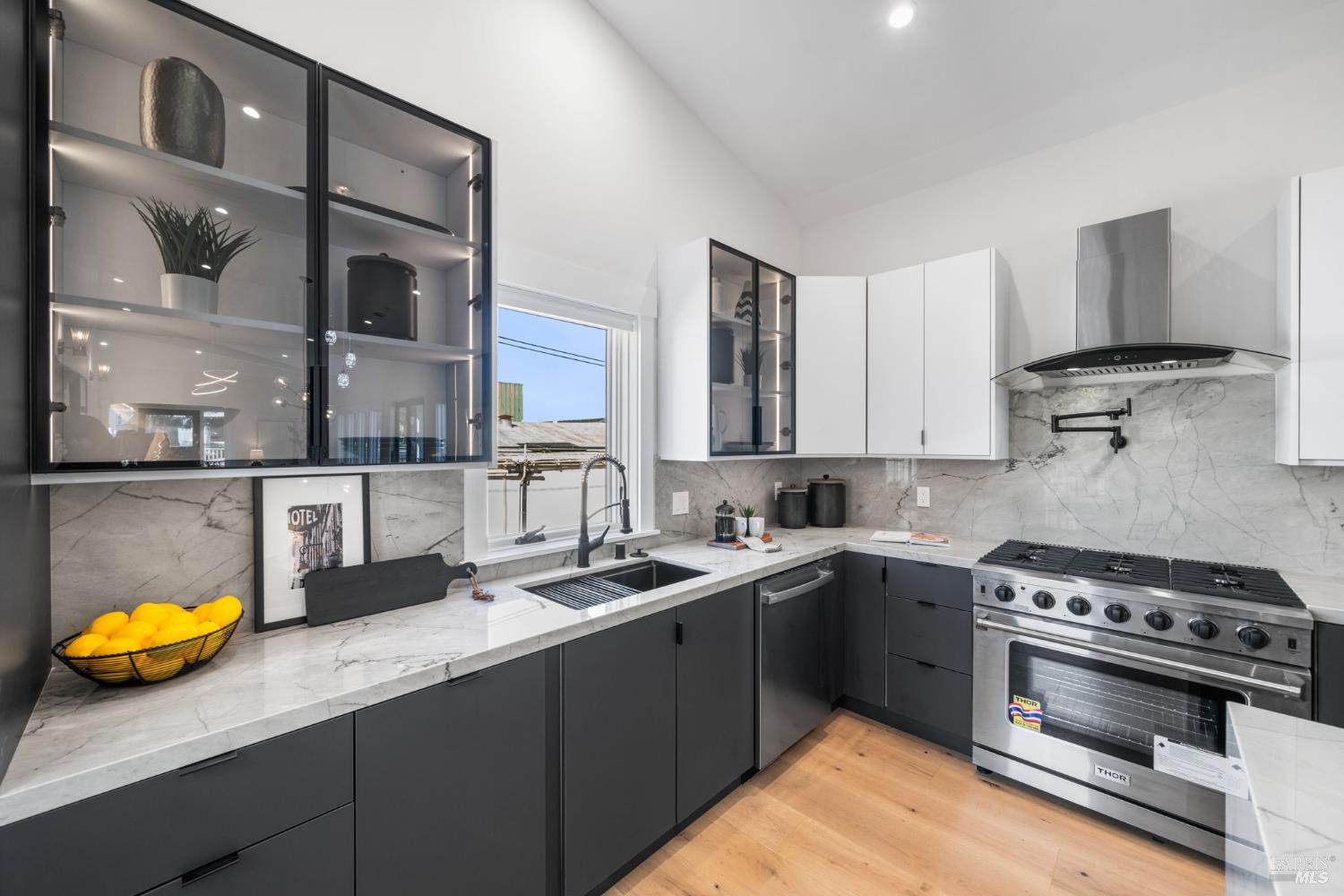 59 San Pablo Avenue San Rafael, CA 94903 - Photo 14 of 52