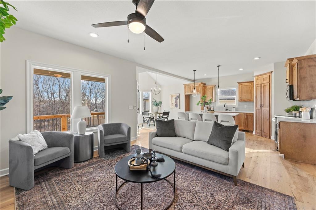 20779 Emerald Street Spring Hill, KS 66083 - Photo 8 of 38