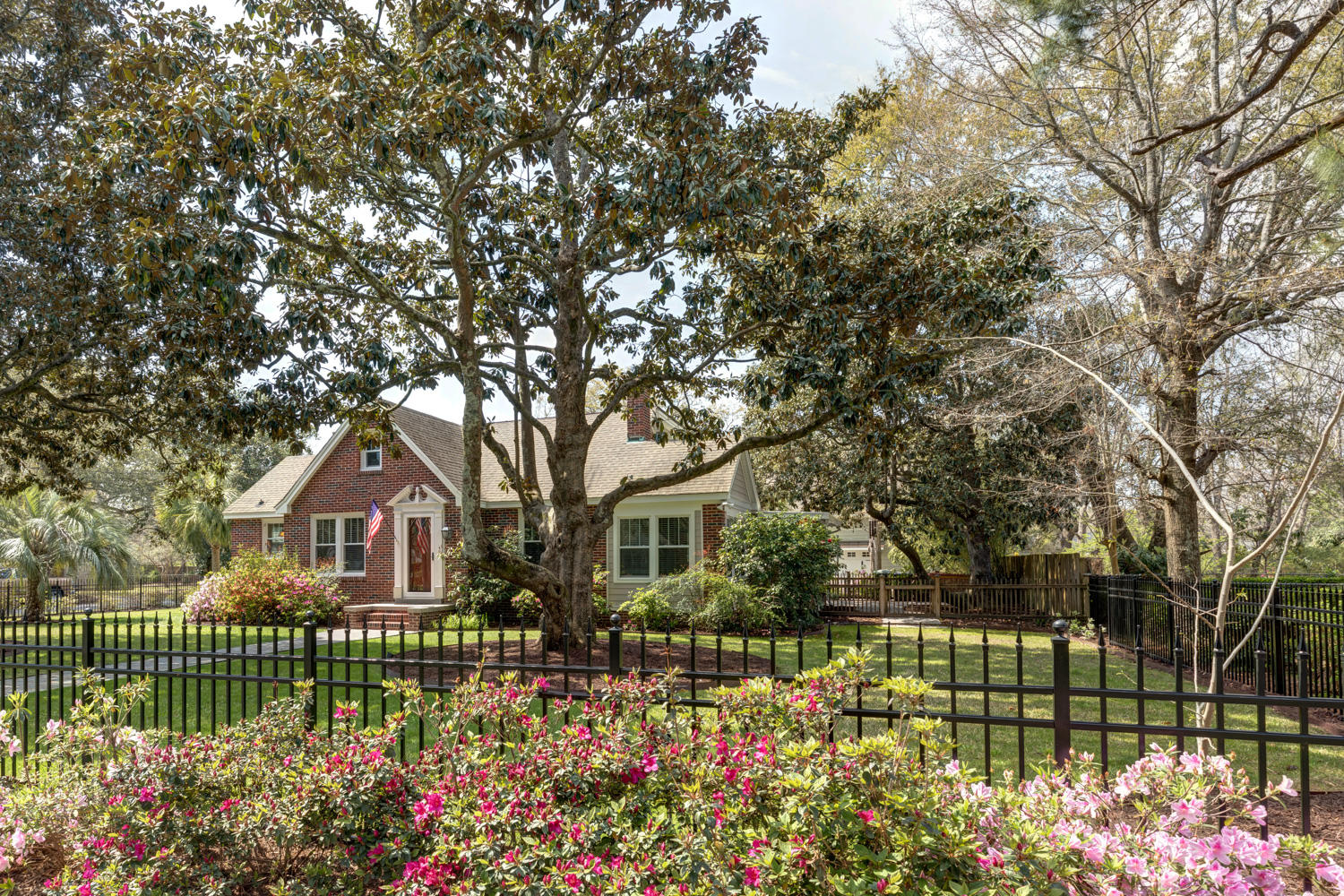 403 Wappoo Road Charleston, SC 29407 - Photo 2 of 45 VRCV41-2
