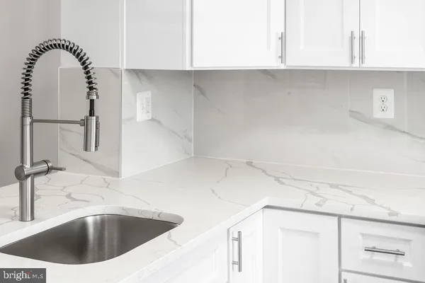 a close view of sink and tap