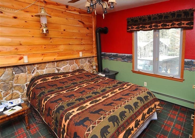 2821 Kinnickinnick Road, Unit C2 Vail, CO 81657 - Photo 10 of 17 Additional Photo