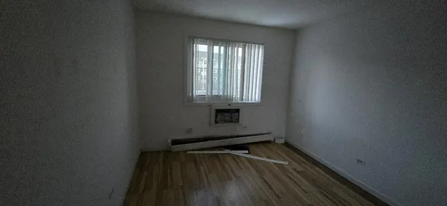 $150,000 | 212 Shorewood Drive, Unit 2B, Glendale Heights, IL 60139