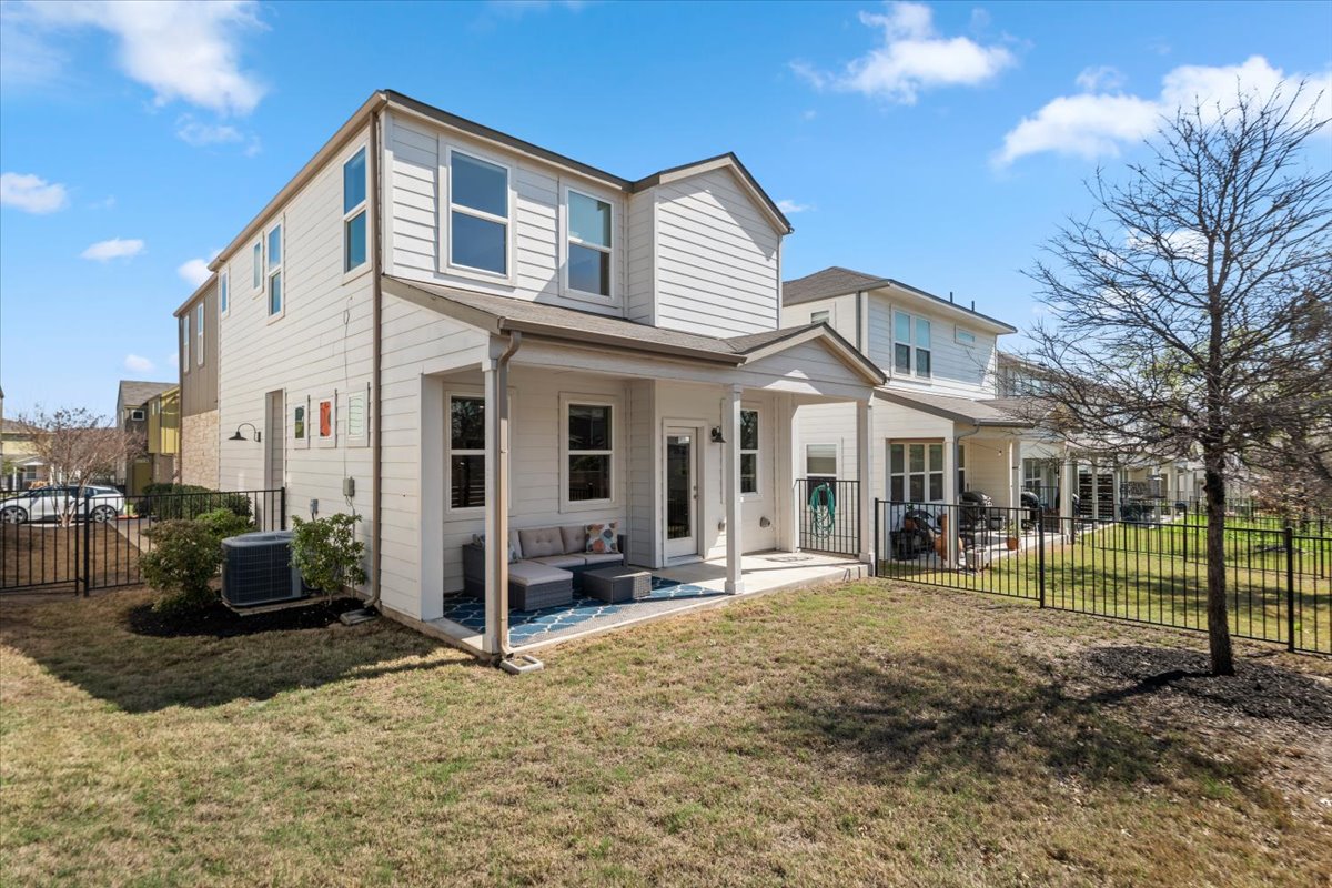 7415 Travertine Spring Drive Austin, TX 78744 - Photo 20 of 30