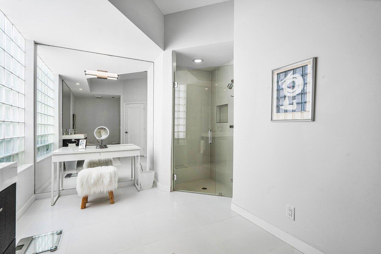 2384 Northwest 67th Street Boca Raton, FL 33496 - Photo 14 of 30 022-2384Northwest67thStreet-BocaRaton-FL