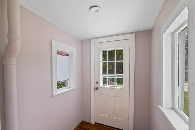 $365,000 | 270 Gay Hill Road, Montville, CT 06382