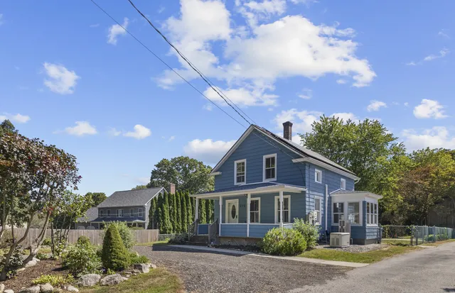 $365,000 | 270 Gay Hill Road, Montville, CT 06382