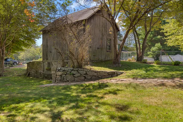 $365,000 | 270 Gay Hill Road, Montville, CT 06382