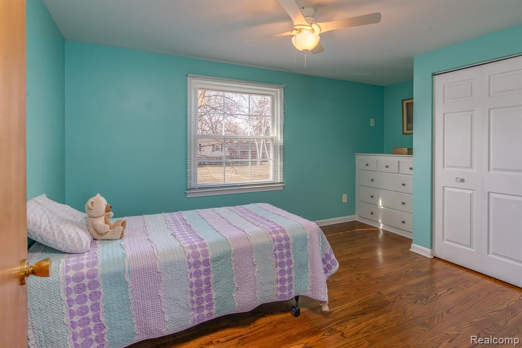 28556 Westerleigh Road Farmington Hills, MI 48334 - Photo 11 of 22