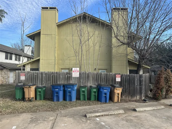 $1,750 | 1305 Camp Craft Road, Unit D, West Lake Hills, TX 78746