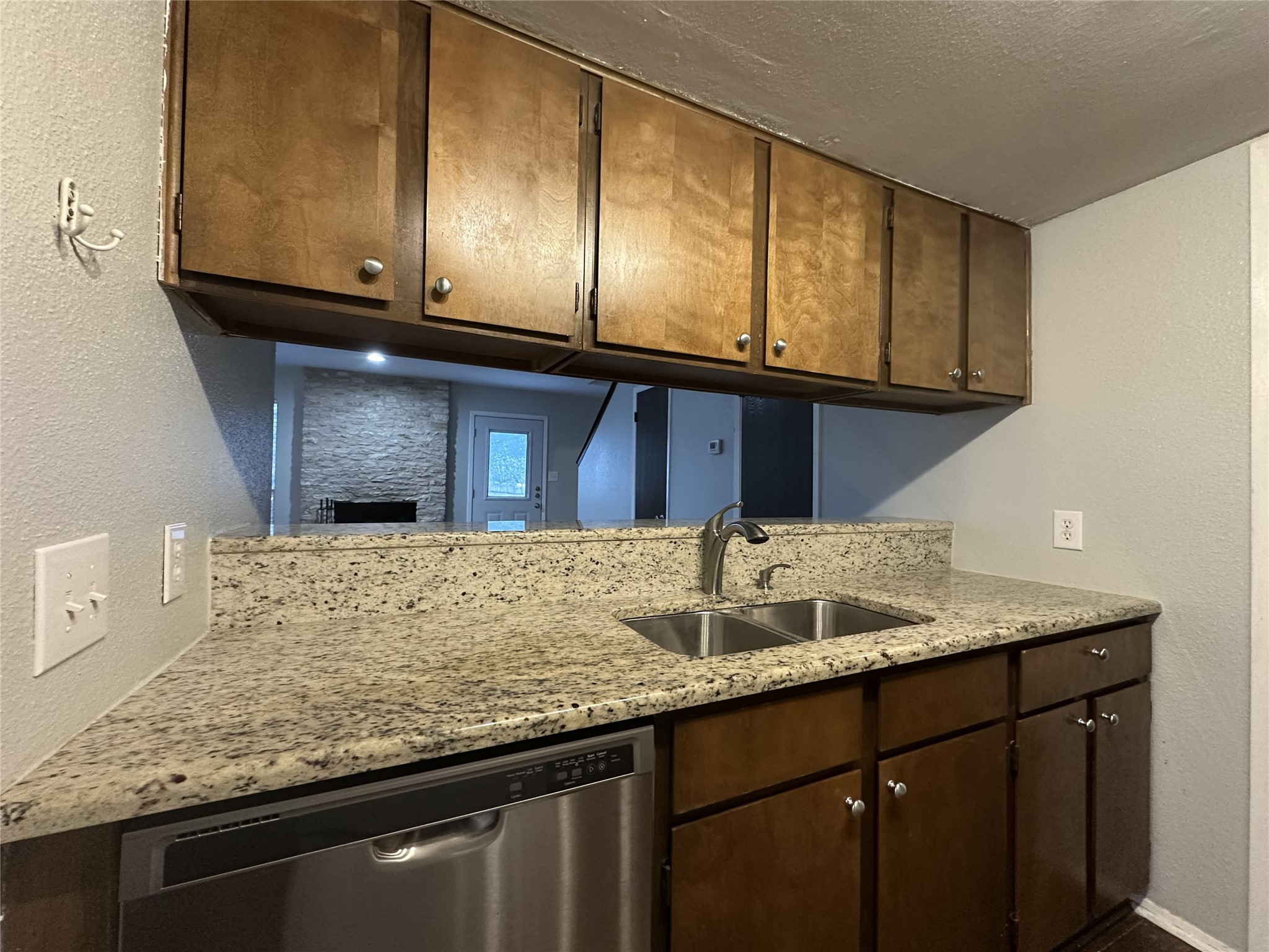 1305 Camp Craft Road, Unit D West Lake Hills, TX 78746 - Photo 4 of 13