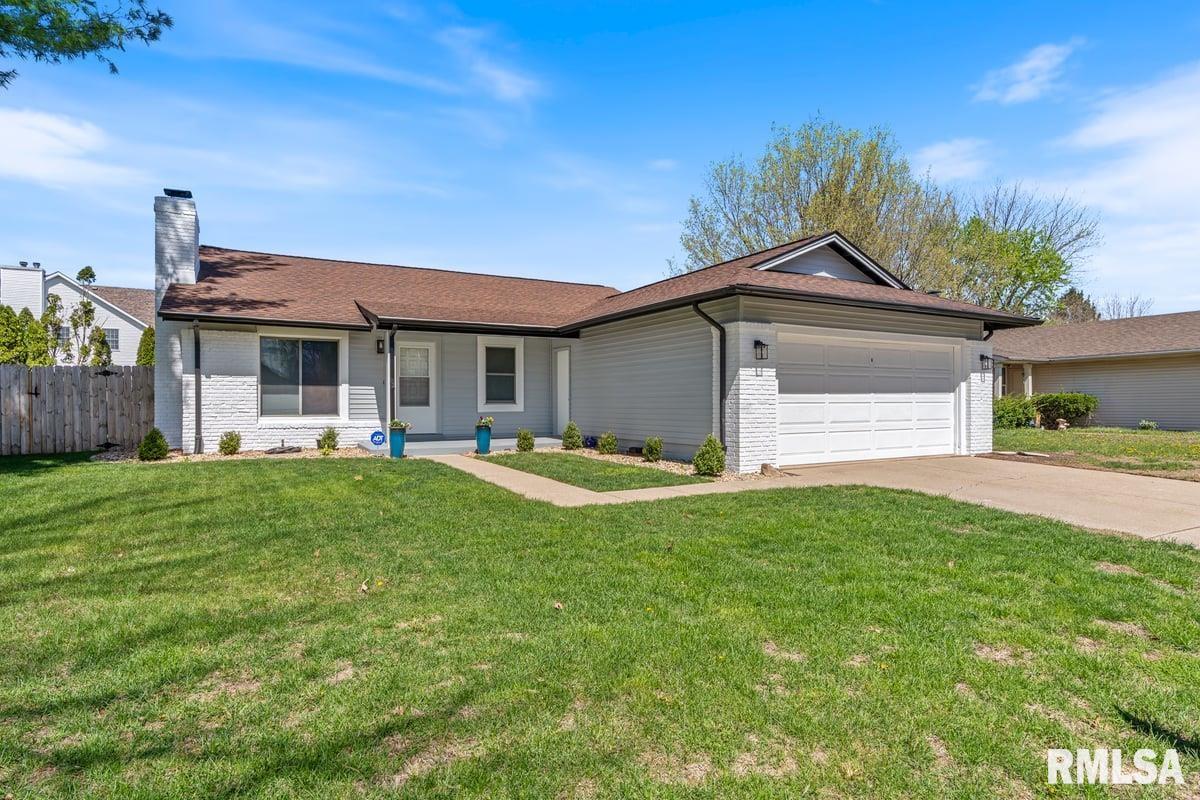 97 McCarthy Drive Springfield, IL 62702 - Photo 2 of 32
