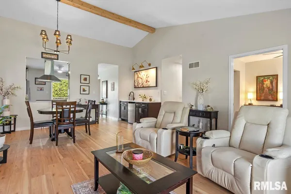 $259,900 | 97 McCarthy Drive, Springfield, IL 62702