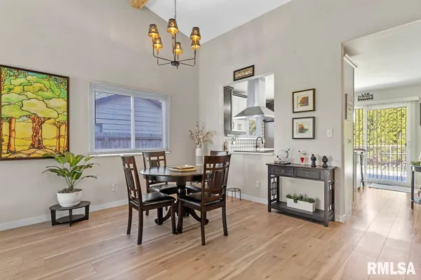 $259,900 | 97 McCarthy Drive, Springfield, IL 62702