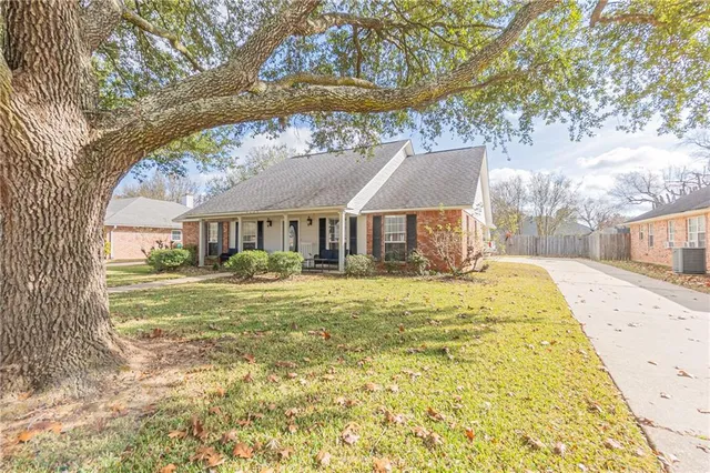 $269,750 | 5225 Fairview Avenue, Alexandria, LA 71303