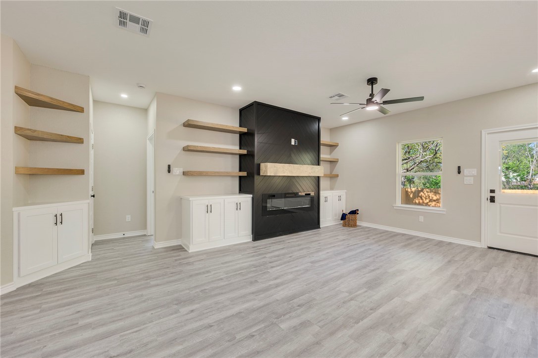 1612 Robeson Street Bryan, TX 77803 - Photo 2 of 20