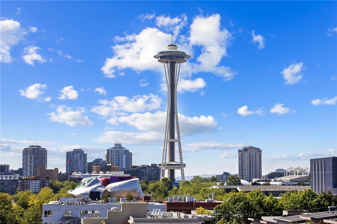 423 Ward Street Seattle, WA 98109 - Photo 16 of 39 a city view with lot of high rise buildings