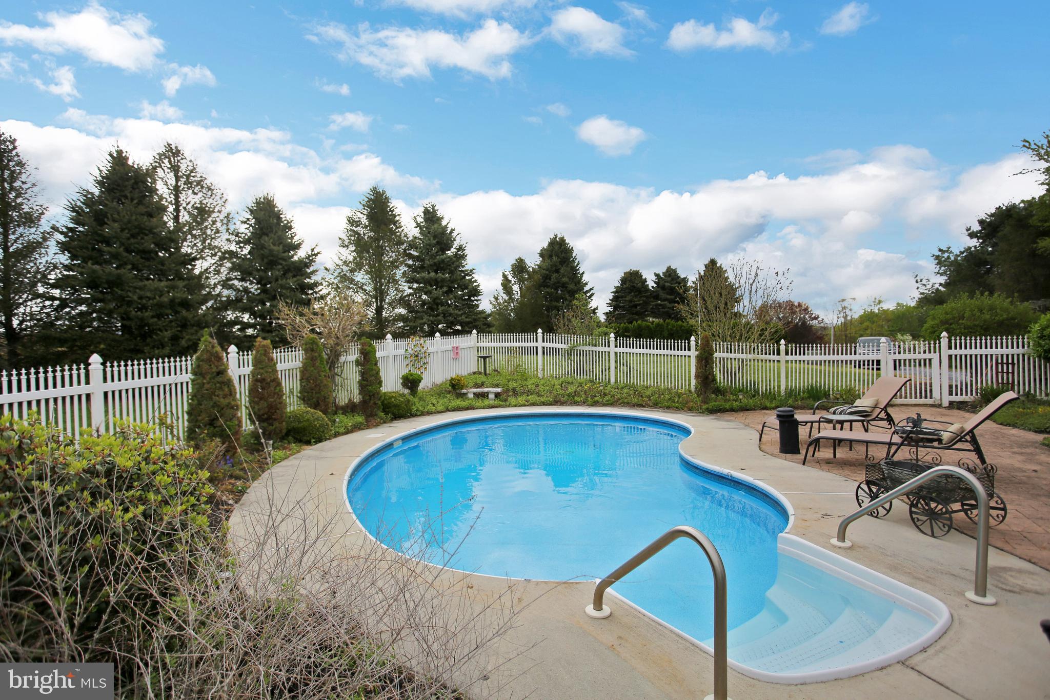 16 Central View Road Dillsburg, PA 17019 - Photo 3 of 54 Gallery Image 3