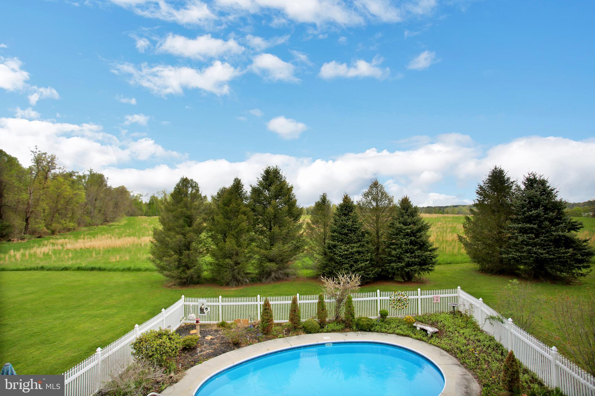 16 Central View Road Dillsburg, PA 17019 - Photo 8 of 54 Summertime photo of pool