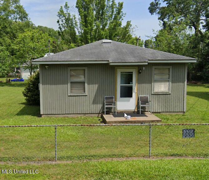 1765 Ridgeway Drive Biloxi, MS 39531 - Photo 26 of 32 1766 Front Facade
