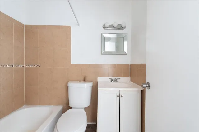 $1,550 | 501 Southwest 6th Court, Unit 215, Miami, FL 33130