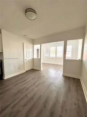 $1,550 | 501 Southwest 6th Court, Unit 215, Miami, FL 33130