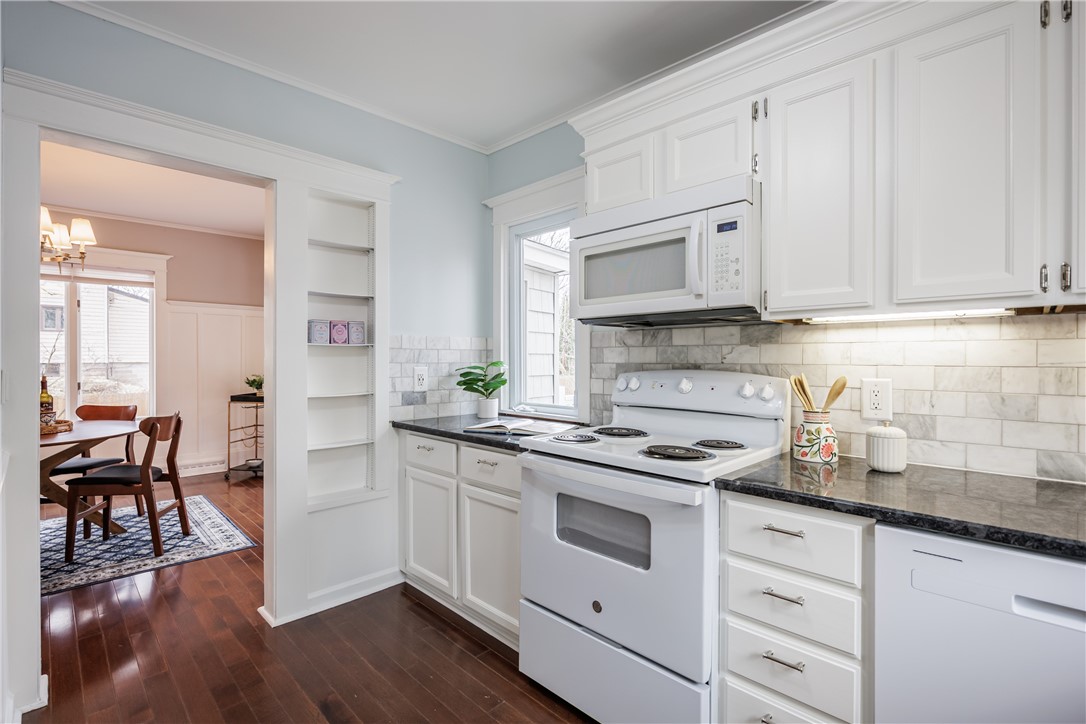 84 Dale Road Brighton, NY 14625 - Photo 13 of 37