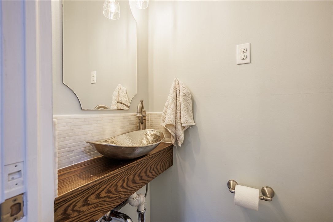 84 Dale Road Brighton, NY 14625 - Photo 14 of 37