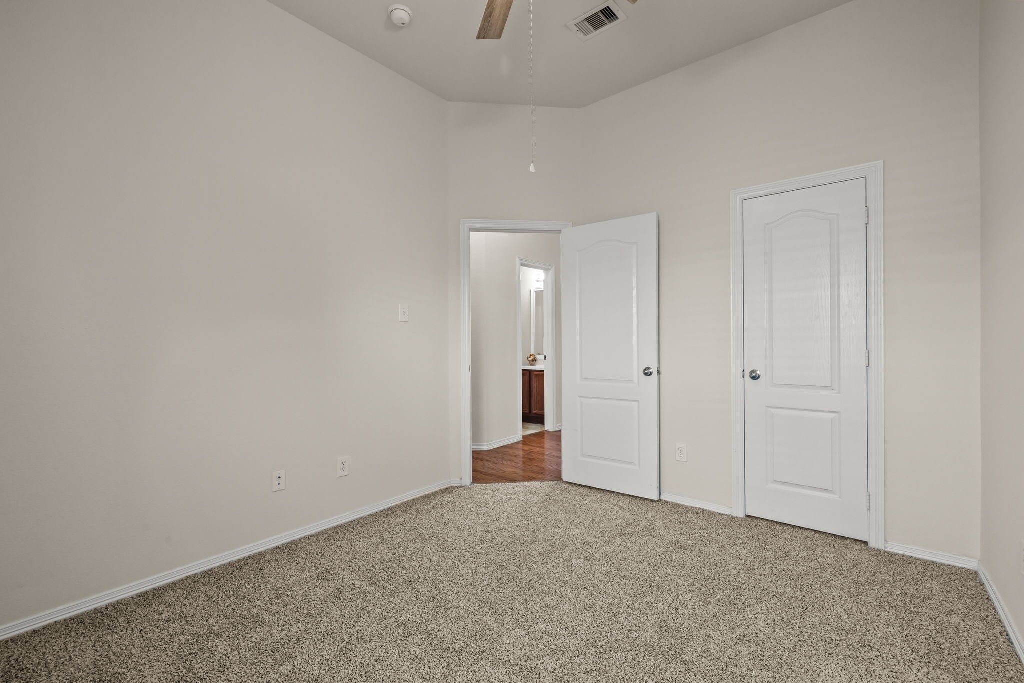 445 Decoster Boulevard Alvin, TX 77511 - Photo 19 of 32