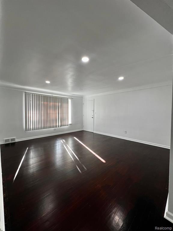 2101 East Maple Road, Unit 2129 Birmingham, MI 48009 - Photo 10 of 17