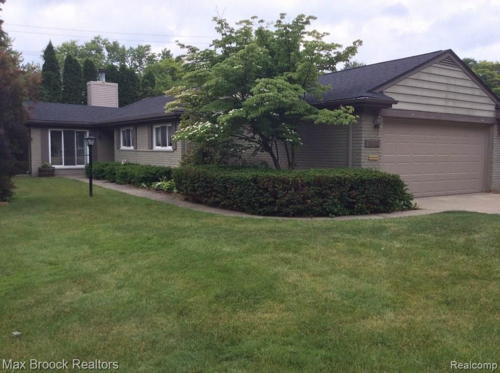 16222 Reedmere Avenue Franklin, MI 48025 - Photo 1 of 6 get-attachment-44.aspx