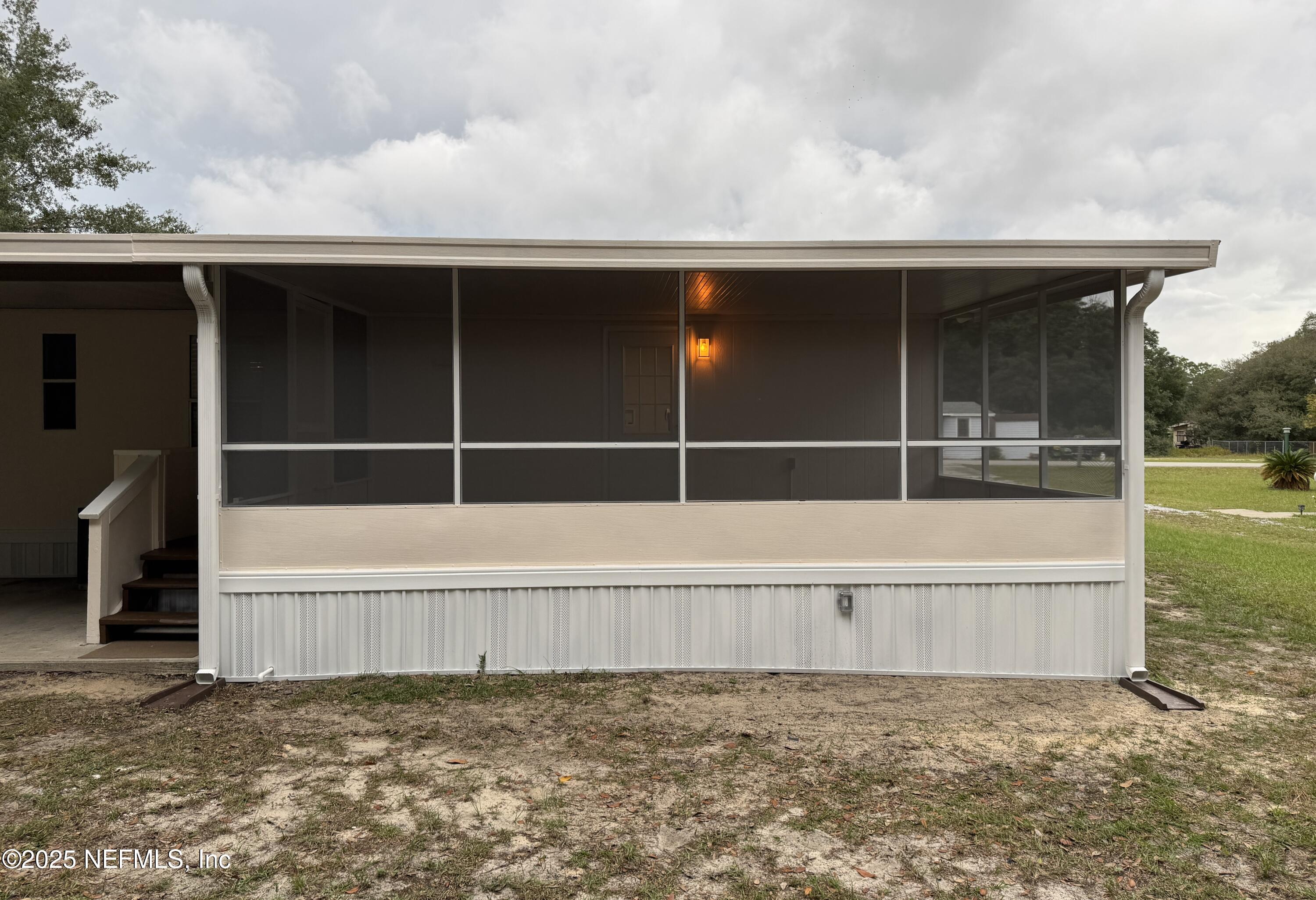 106 Ridgewood Avenue Interlachen, FL 32148 - Photo 16 of 23 a view of an empty room