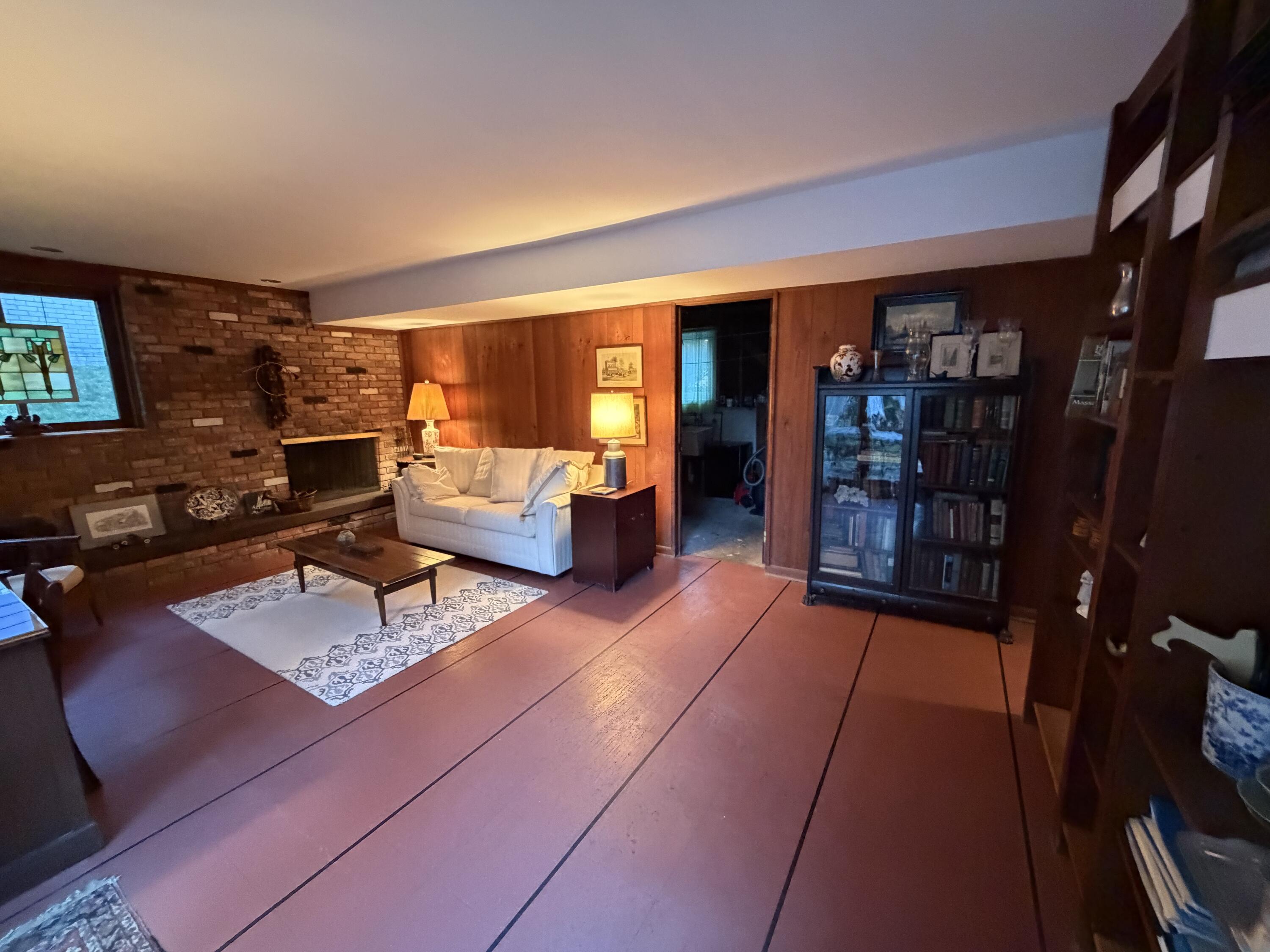 584 Reed Street Northville, MI 48167 - Photo 11 of 37 IMG_4025