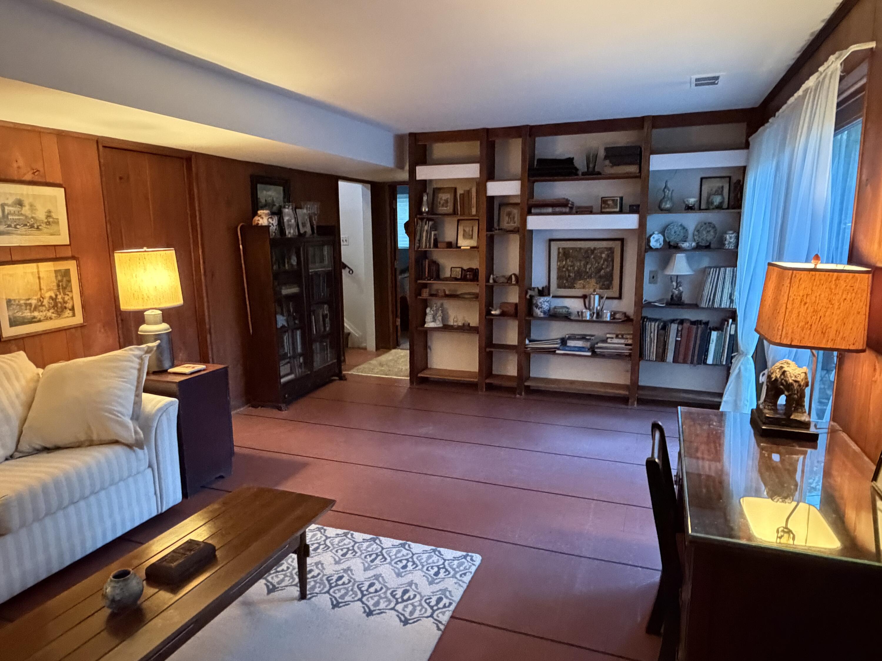 584 Reed Street Northville, MI 48167 - Photo 9 of 37 IMG_4029