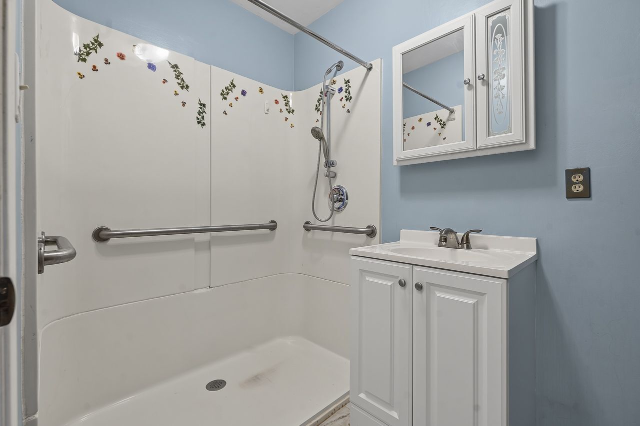 315 East Schaumburg Road Streamwood, IL 60107 - Photo 13 of 23 Gallery Image 13